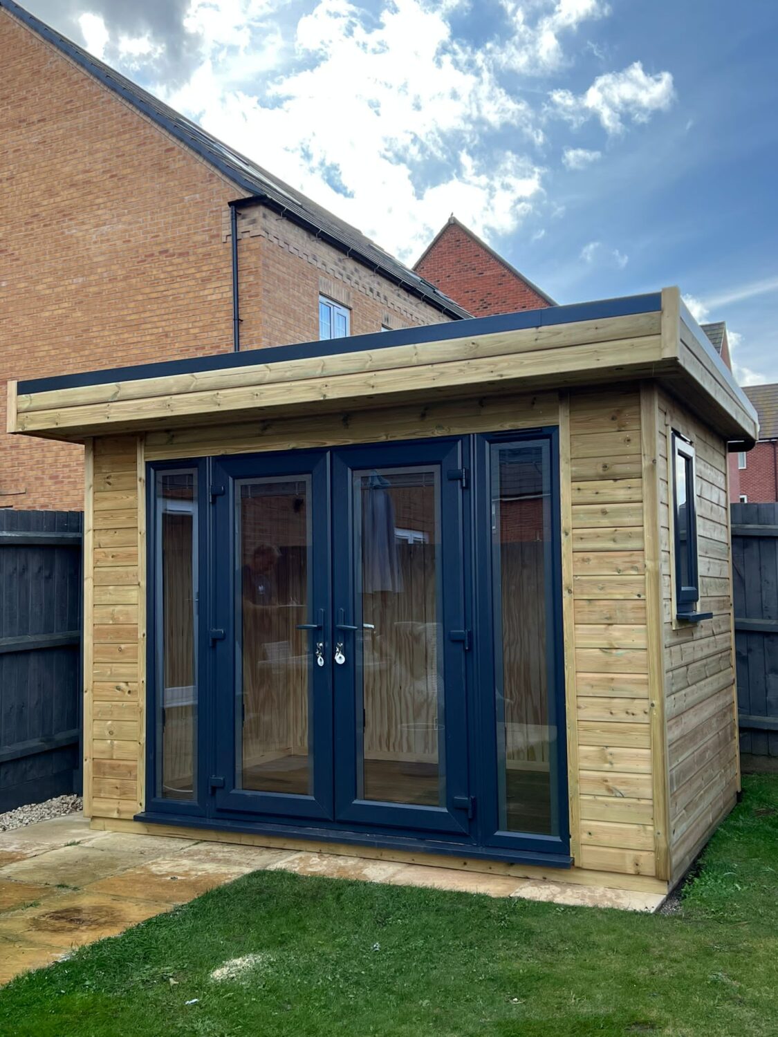 Small garden office in Leicester