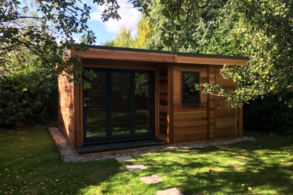 Modern Garden Office by Warwick Buildings