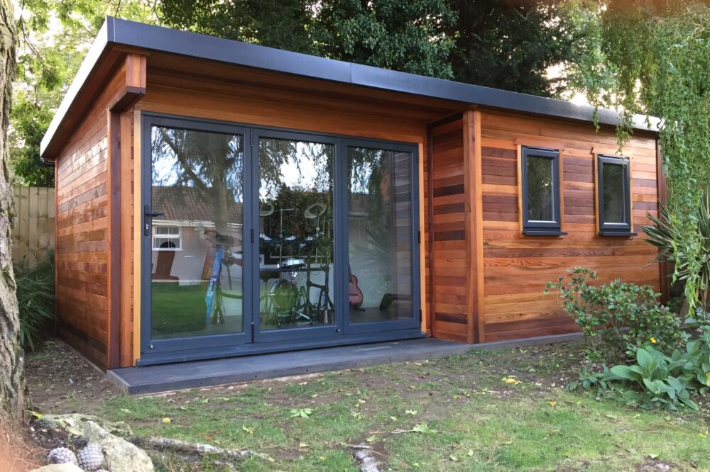 Log cabin garden office