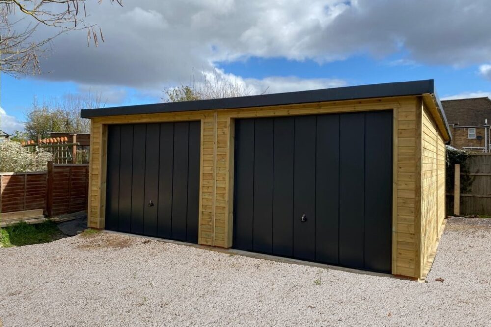 Contemporary style wooden garages from www.warwickbuildings.co.uk
