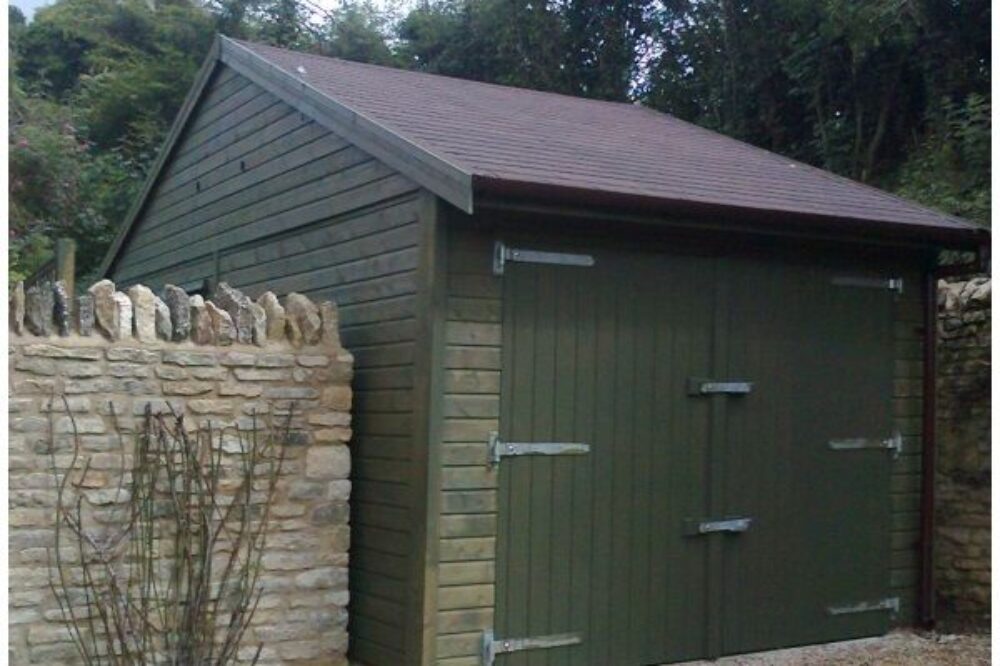 wooden garage by www.warwickbuildings.co.uk