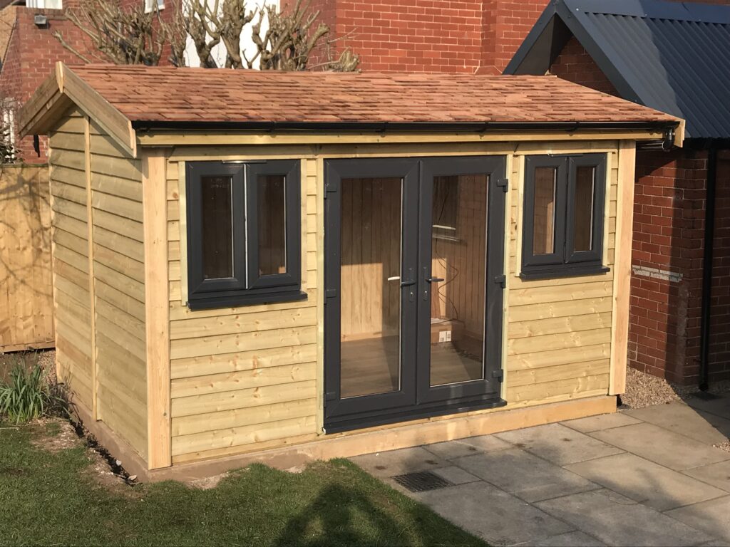 Traditional-garden-room