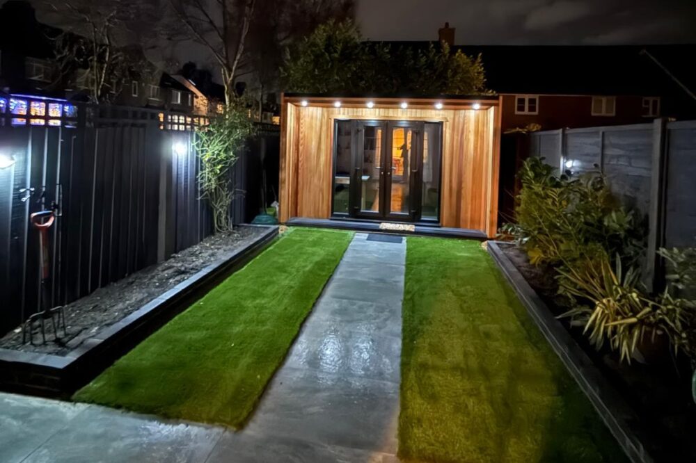 garden room in london with lights