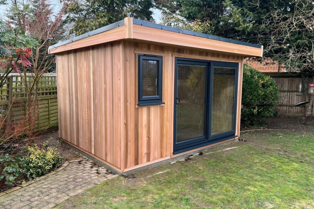 garden-office-pod-with-vertical-cladding