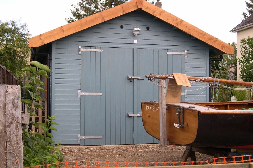 wooden garage by www.warwickbuildings.co.uk