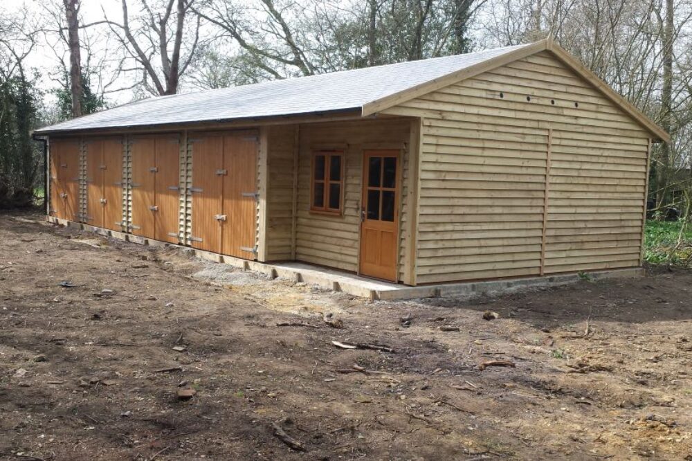 quadruple garage is mudded area