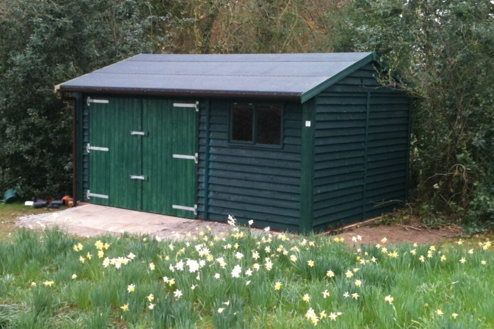 wooden garage by www.warwickbuildings.co.uk