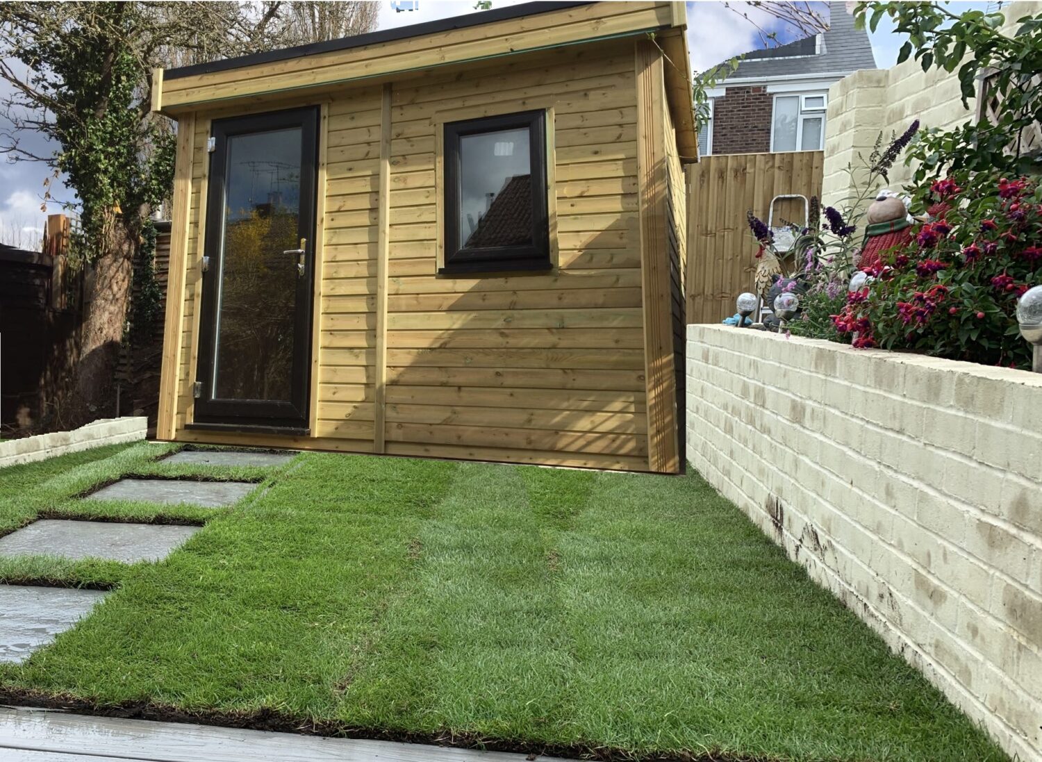 Micro garden office pod