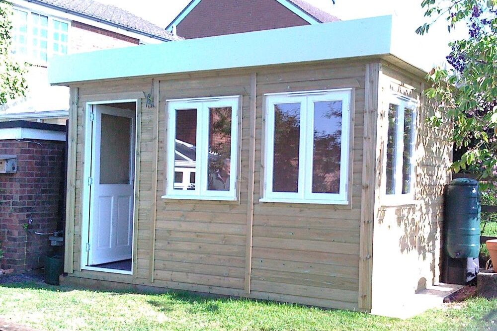 small garden office in High Wycombe