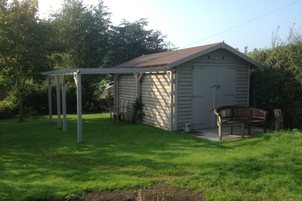 wooden garage by www.warwickbuildings.co.uk