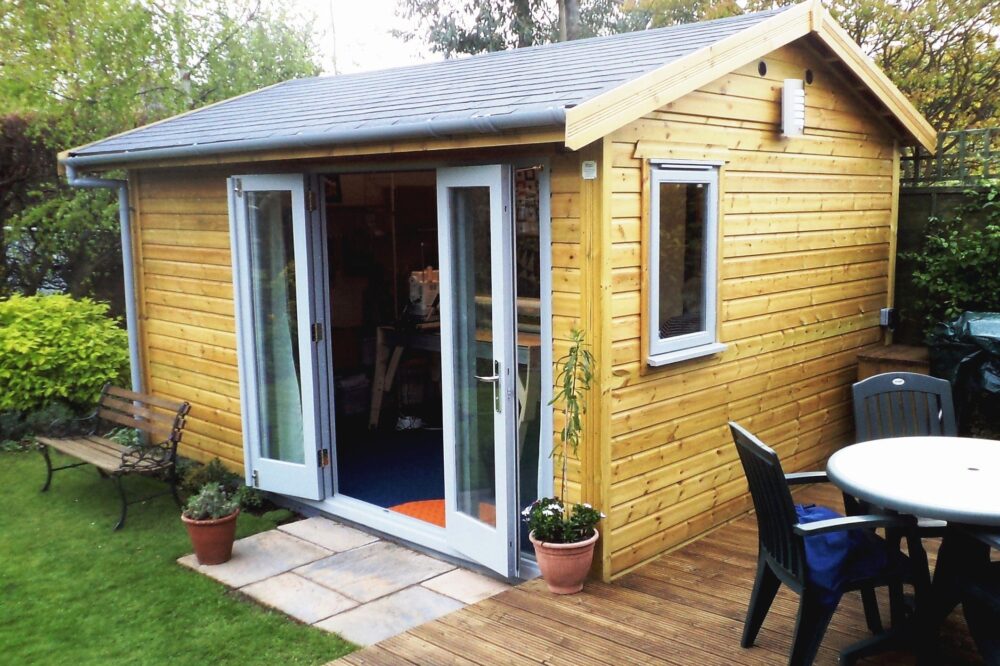 Traditional Garden Room